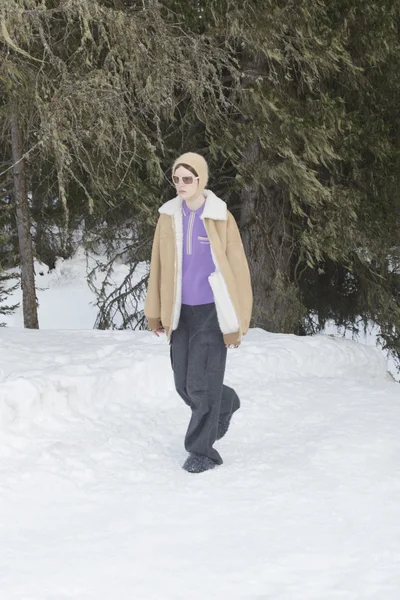 Look 30